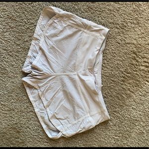 Lululemon shorts size 4